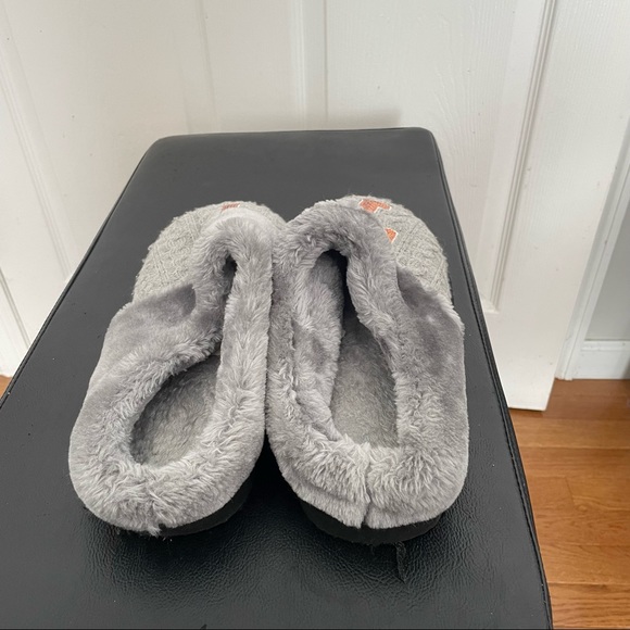 Tennessee Vols Slippers Women’s 11/12 XL - Picture 2 of 3